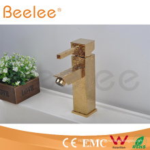 2015 New Design Low Arc Square Golden Surface Rilievo Single Handle Basin Tap Mixer